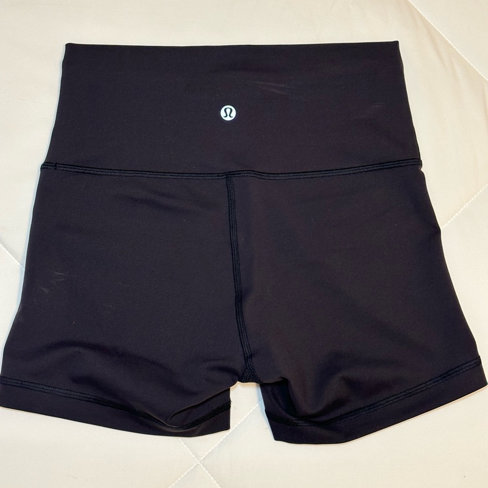 LULULEMON Wunder Train High-Rise Short 4”